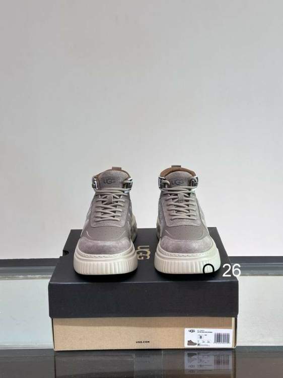 Picture of UGG Shoes _SKUUGGsz39-44LL110319919